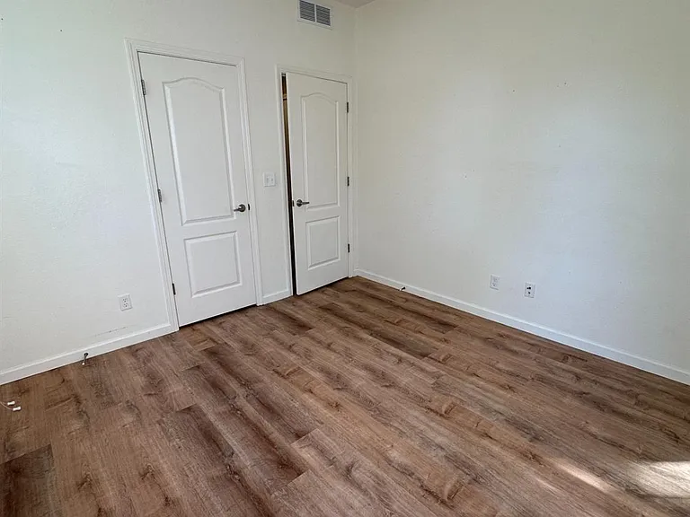 1732 N Dutch Ave — Photo 15