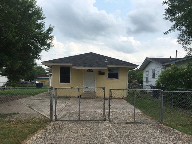 1st image of 3505 Daytona Ave