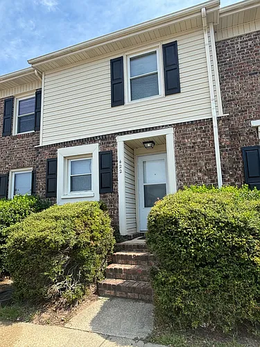 422 Kirkcaldy Ct #1 Photo 1