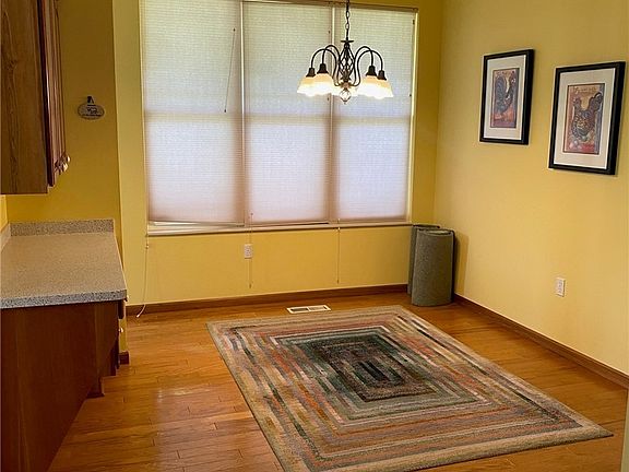 5th image of 2231 Langford Ln