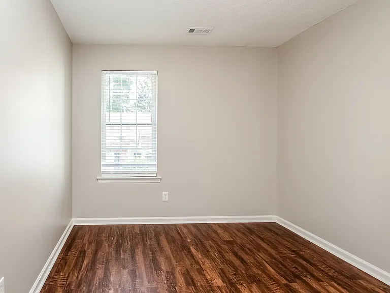 630 W Mnr — Photo 14