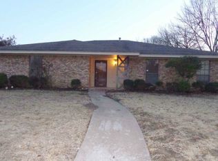 938 Shell Ln, Lancaster, TX 75146