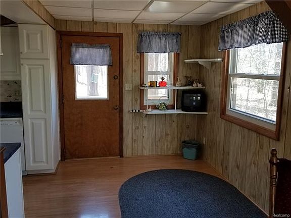 4th image of 3611 Clarence Dr