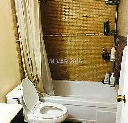 5th image of 585 N Royal Crest Cir #20