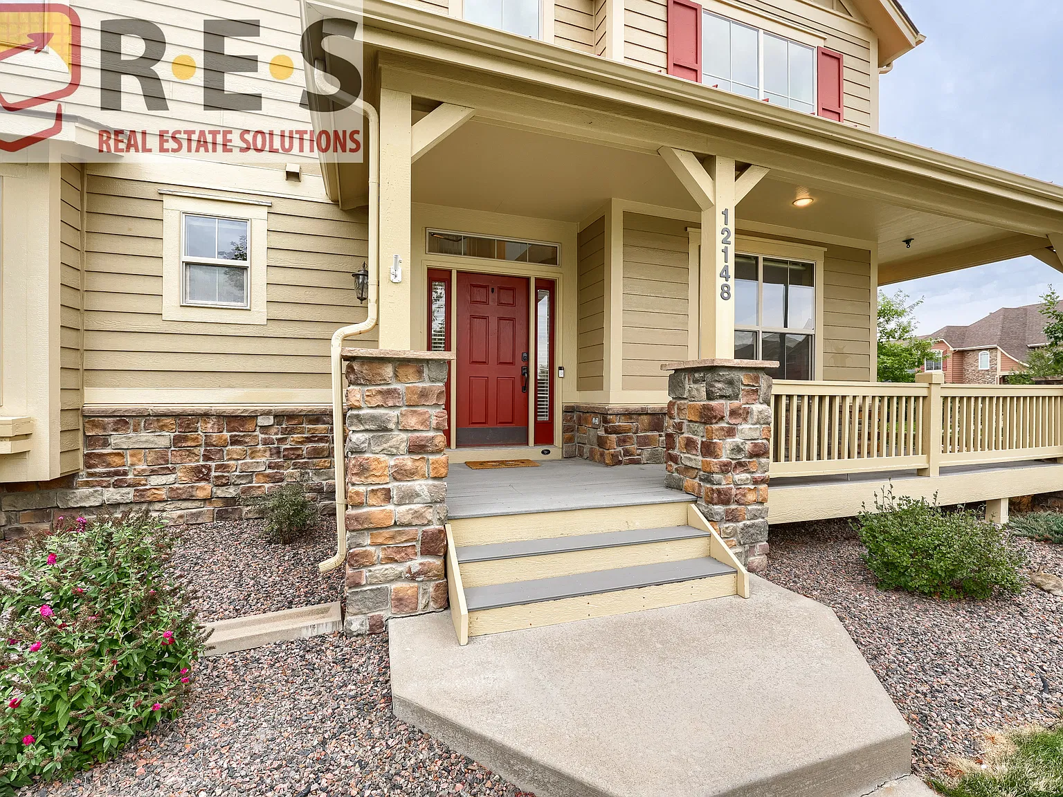 4 bed, 3.5 bath, 3765 sqft, $4,250 — Photo 3