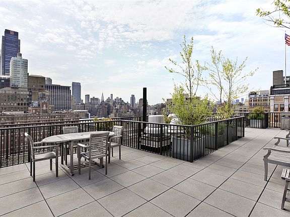 5th image of 430 W 34th St APT 3E
