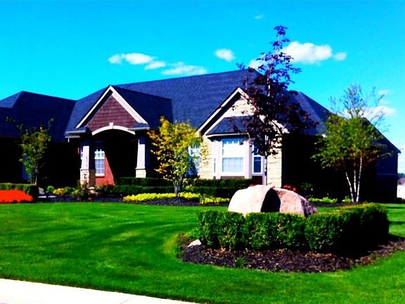 2nd image of 54884 Grenelefe Cir W