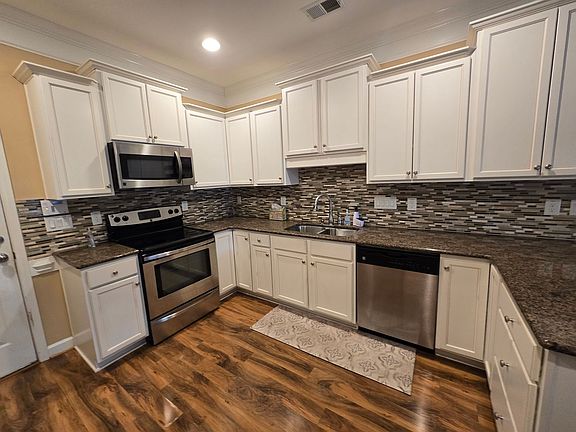 3rd image of 5114 Chapel Ln