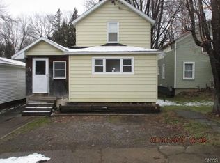 29 Spring St, Phoenix, NY 13135