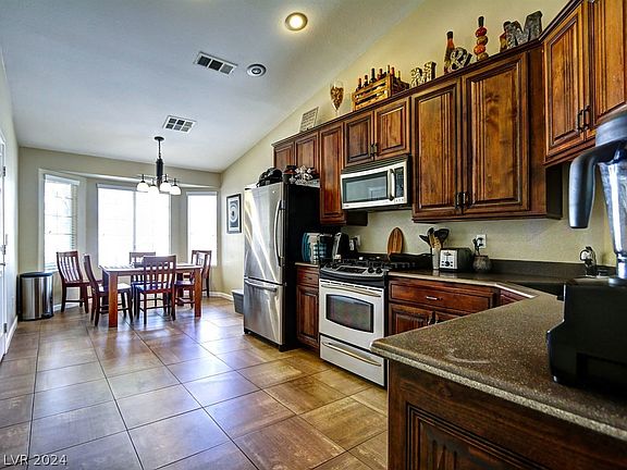 5th image of 1612 Eagle Peak Way