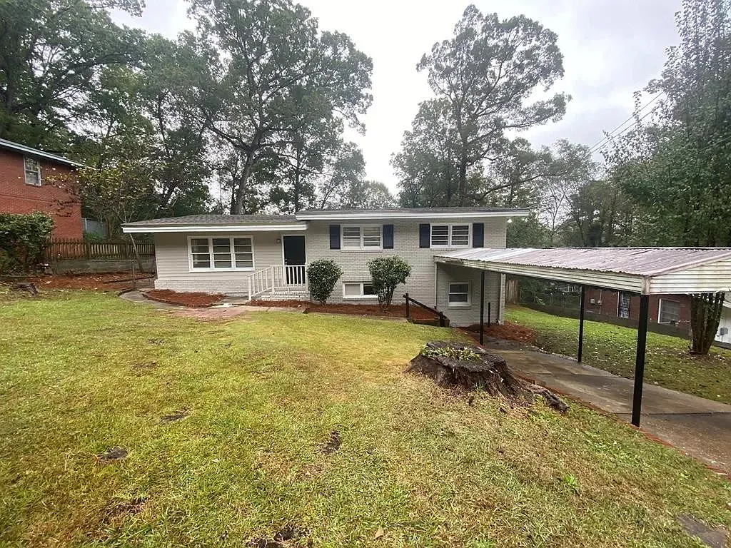 5 bed, 2.5 bath, 1151 sqft, $1,395 — Photo 1