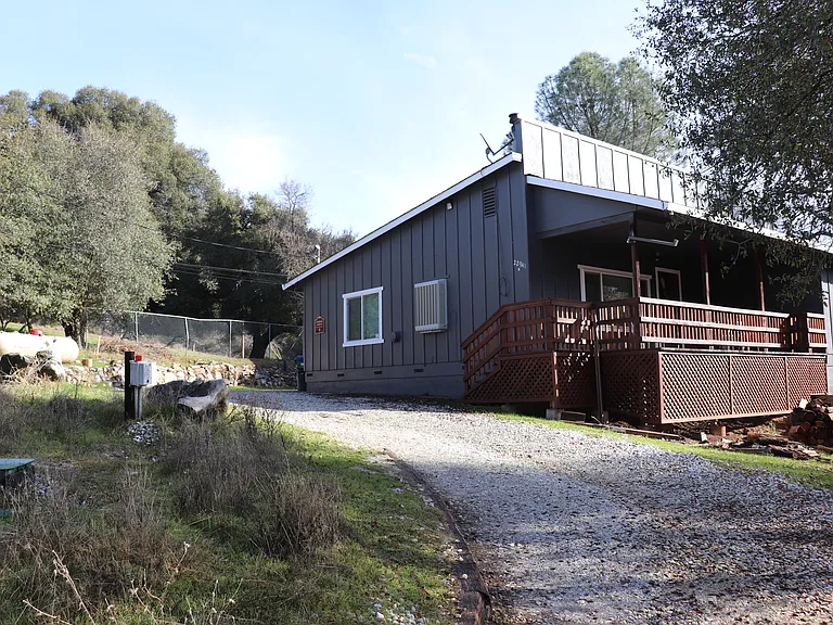 22941 Hudson Rd #B — Photo 8