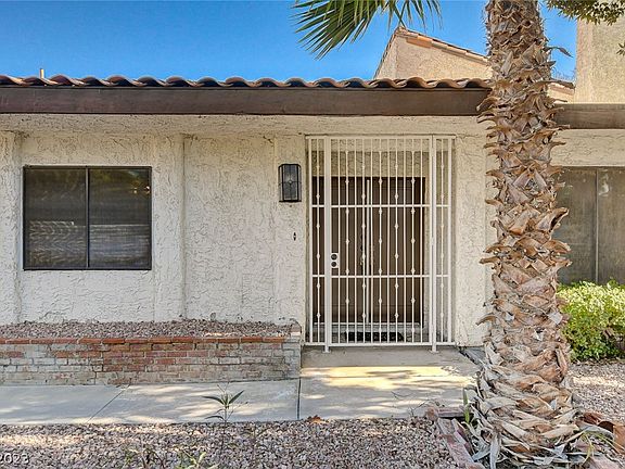 5th image of 2621 San Lago Ct