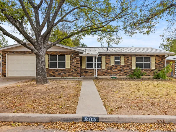 805 N Edison, Fredericksburg, TX 78624