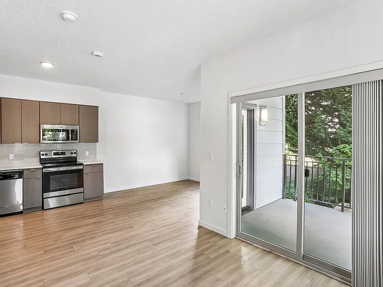 The 72nd Apartments — Photo 52