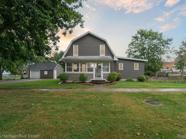 216 N Smt, Webberville, MI 48892