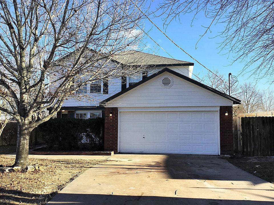 1st image of 108 Briarwood Ct