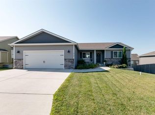 518 Prairie Meadow Rd, Saint George, KS 66535