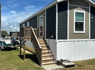 513 N Topsail Dr #8, Surf City, NC 28445