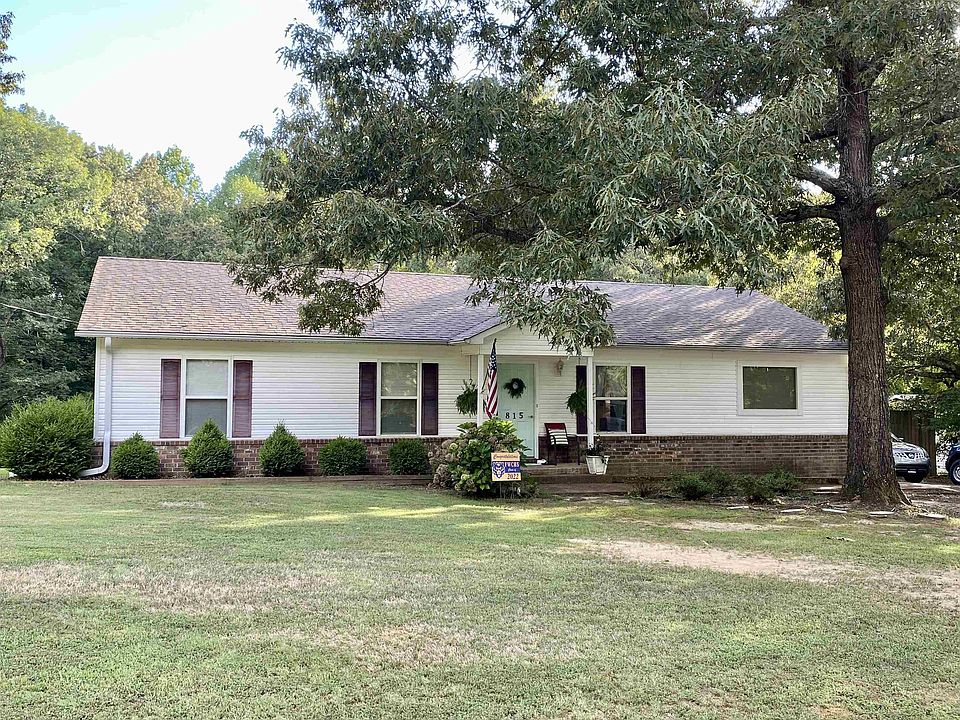 1st image of 815 Rolling Brook Dr