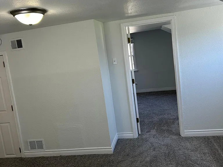 1701 Page Ave — Photo 6