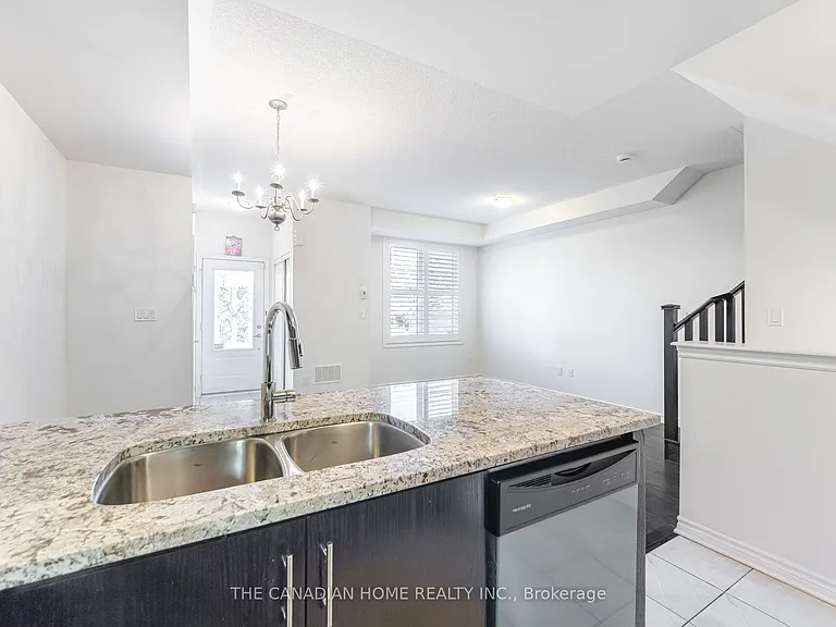 636 Evans Ave #40 — Photo 8