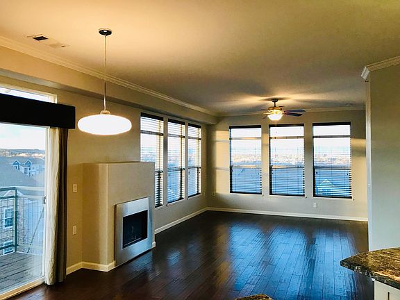 open floor plan - view from kitchen area into living area_