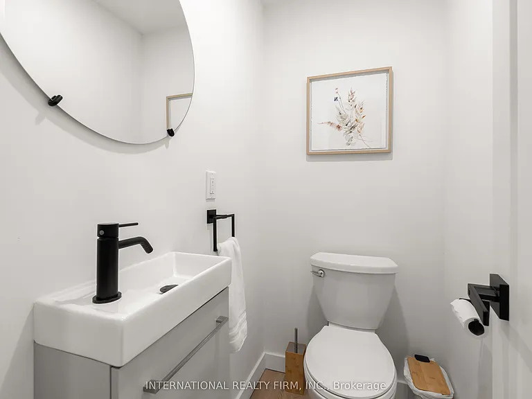 171 Duplex Ave — Photo 13