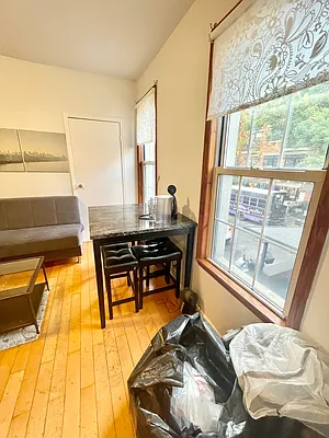 Rented by Nooklyn NYC LLC | media 46