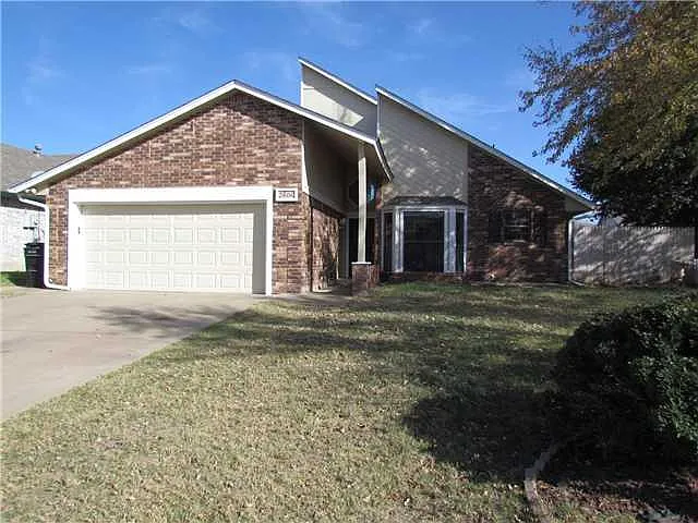2604 Andrea Ct — Photo 1