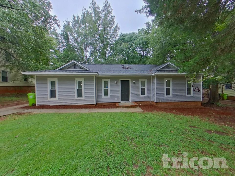1st image of 225 Holmsbury Rd