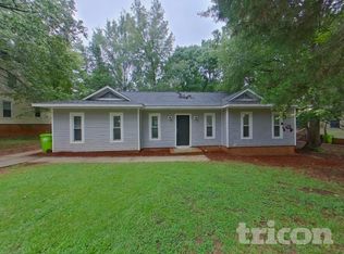 225 Holmsbury Rd, Irmo, SC 29063