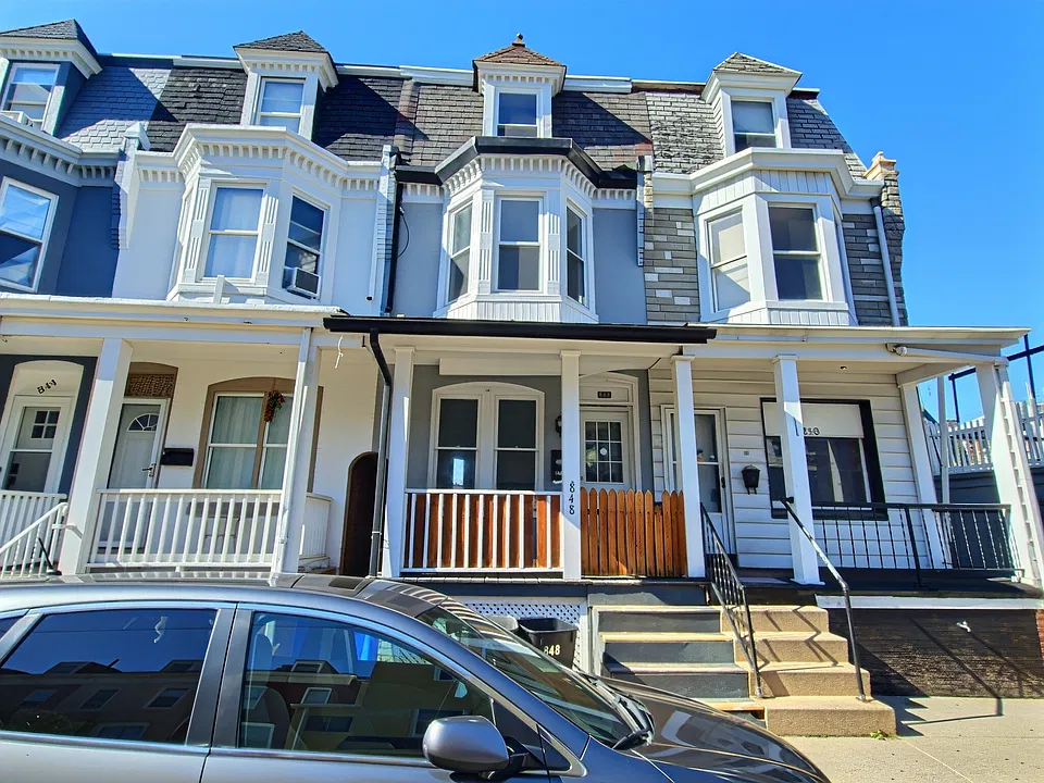 848 Locust St