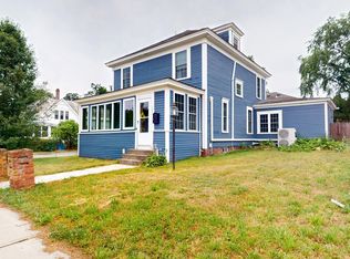 107 E Main St, Ayer, MA 01432