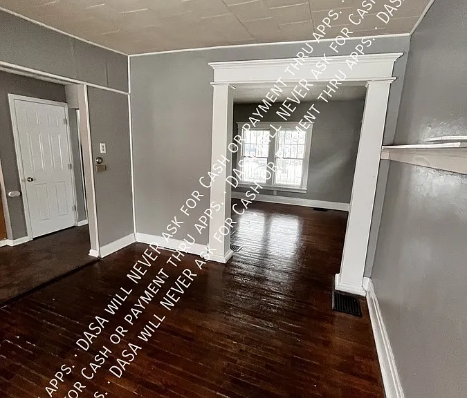 79 Henrietta Ave — Photo 4