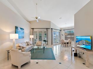 135 Colonade Cir, Naples, FL 34103