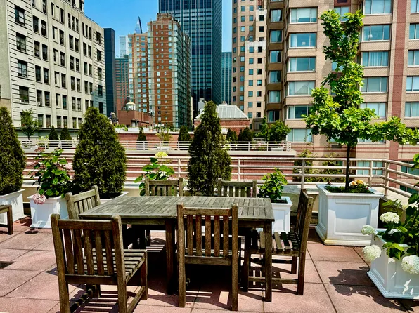 393 West 49th Street image 17 of 20