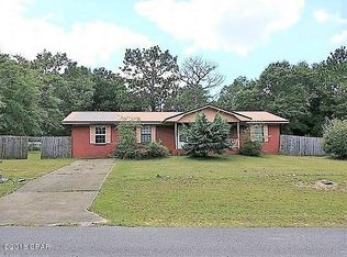 498 Roberts Dr, Defuniak Springs, FL 32433