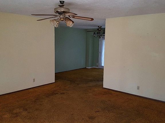 3rd image of 5901 N Cactus Dr