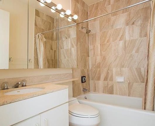 5th image of 145 E 48th St APT 33D