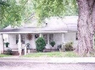 215 Hall St, Reidsville, NC 27320