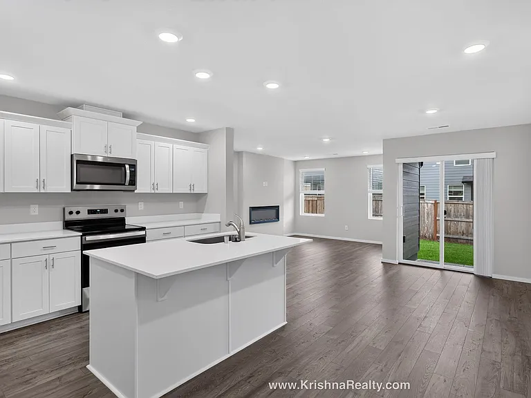 12214 NE 14th St — Photo 3