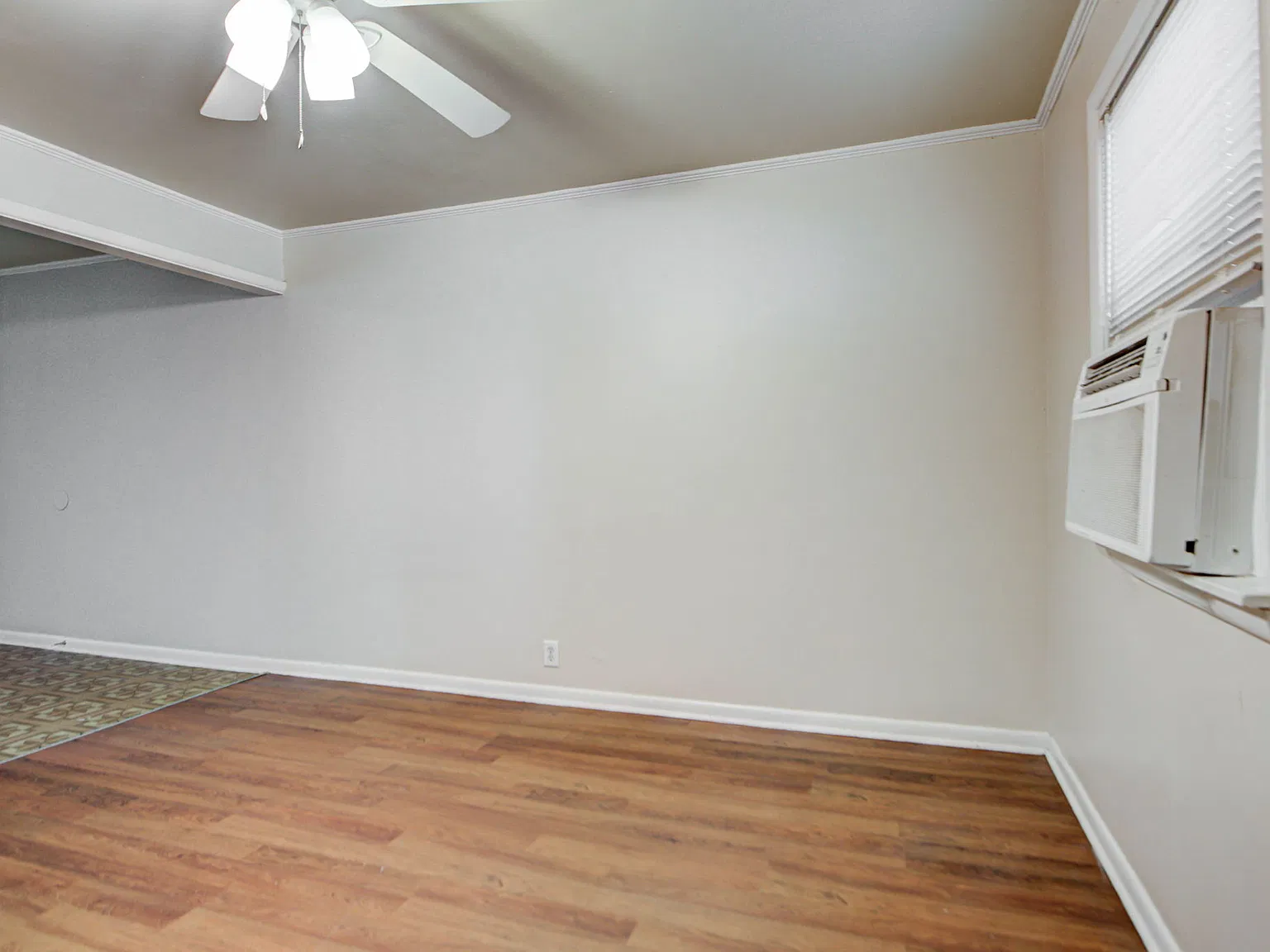 1742 Classen Boulevard - 3 — Photo 3