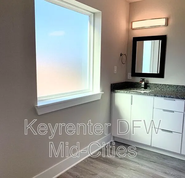 1427 Pearson St — Photo 25