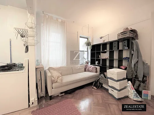 Rented by ZealEstate Group Inc | media 24