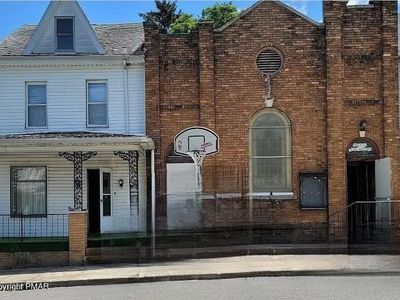 19/21 S Chestnut St, Mount Carmel, PA, 17851