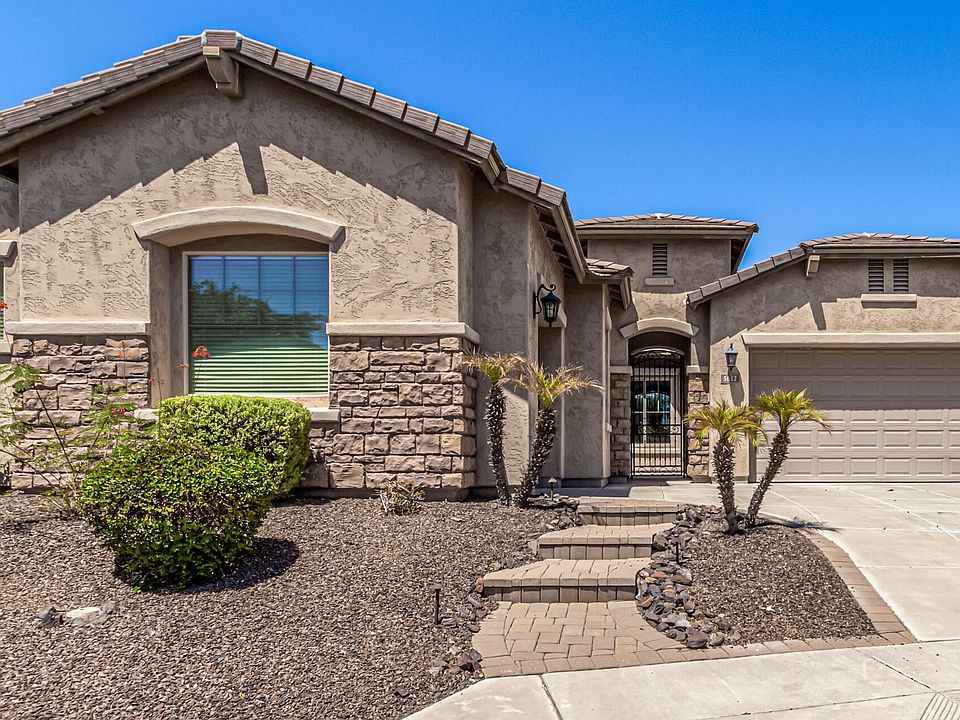 【サイン入り】Aleix Plademunt / ALMOST THERE Gardenscape (T) (54629) Carpet | Philadelphia Commercial