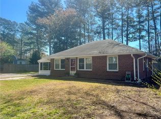 113 Causeway Dr, Chesapeake, VA 23322
