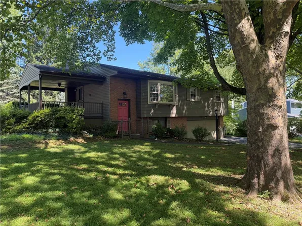 20 Audubon Ave, Easton, PA 18045