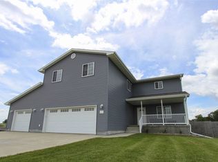 1307 Comstock St, La Porte City, IA 50651